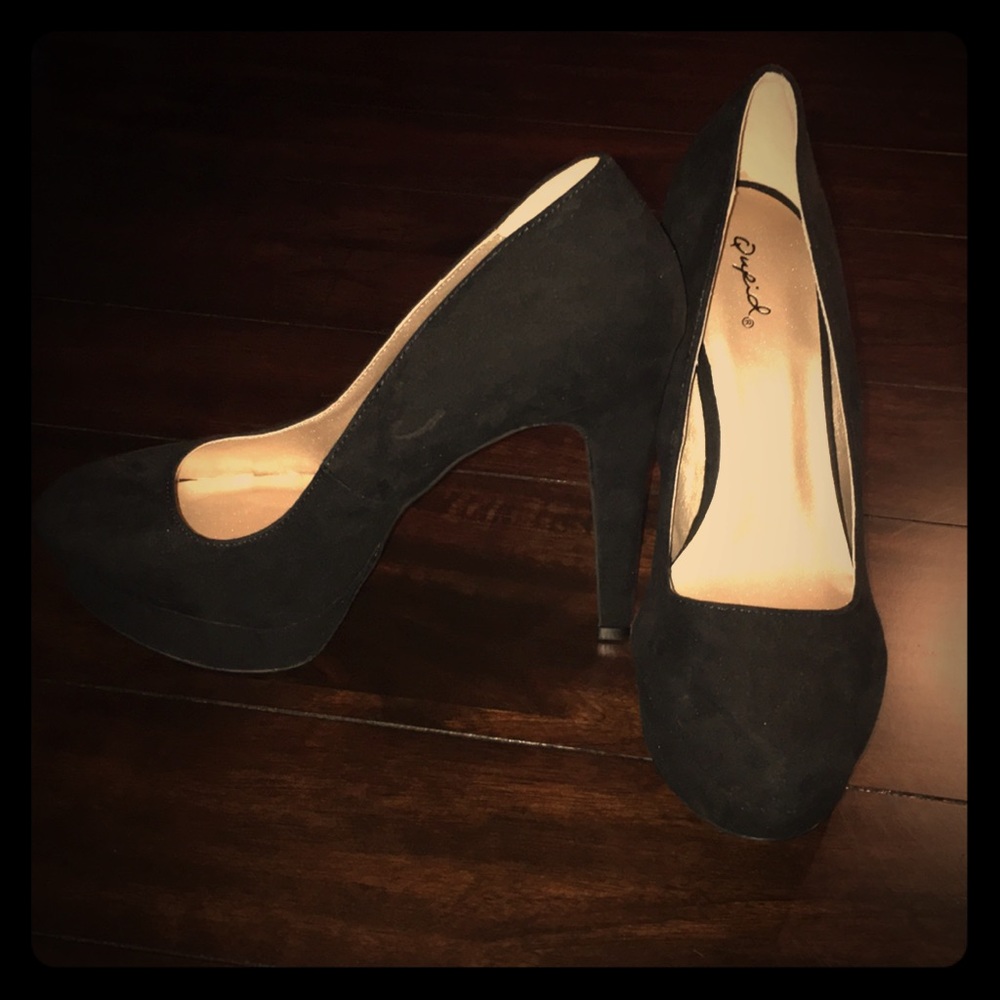 Rue21 Black Faux Suede Heels